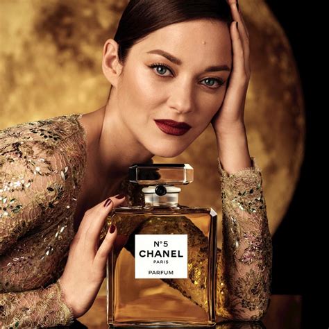 chanel no 5 werbung 2018 model|chanel no 5 new face.